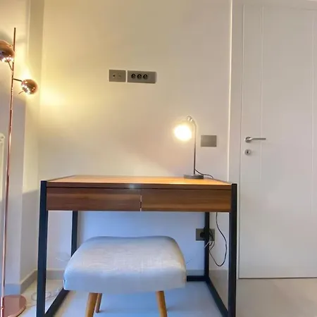 Central, Quiet & Cosy Near Monaco بوليو سور مير