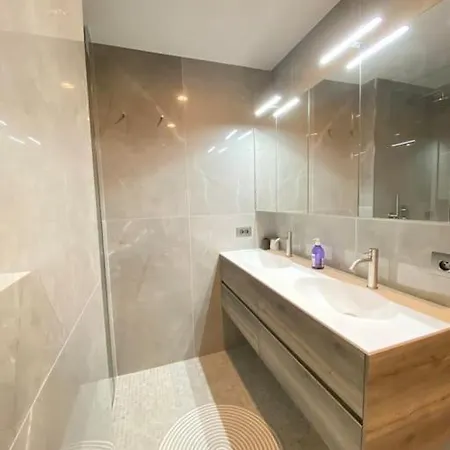 Apartment Central, Quiet & Cosy Near Monaco Beaulieu-sur-Mer